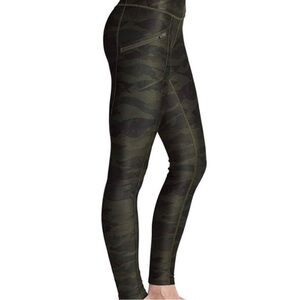 Eddie Bauer Camo Leggings Women Size‎ Large